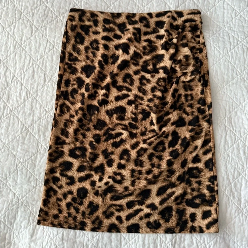 NWT H&M Animal Print Pencil Skirt